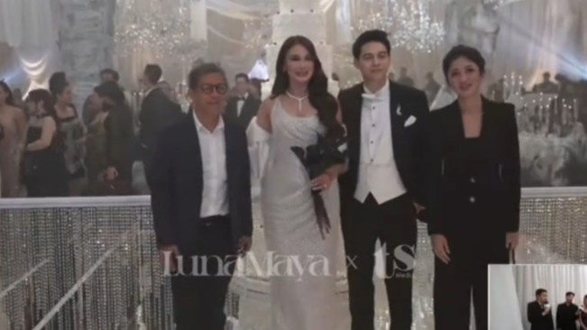 Siapa Perempuan yang Digandeng Rocky Gerung saat Hadir di Resepsi Luna Maya-Maxime Bouttier?